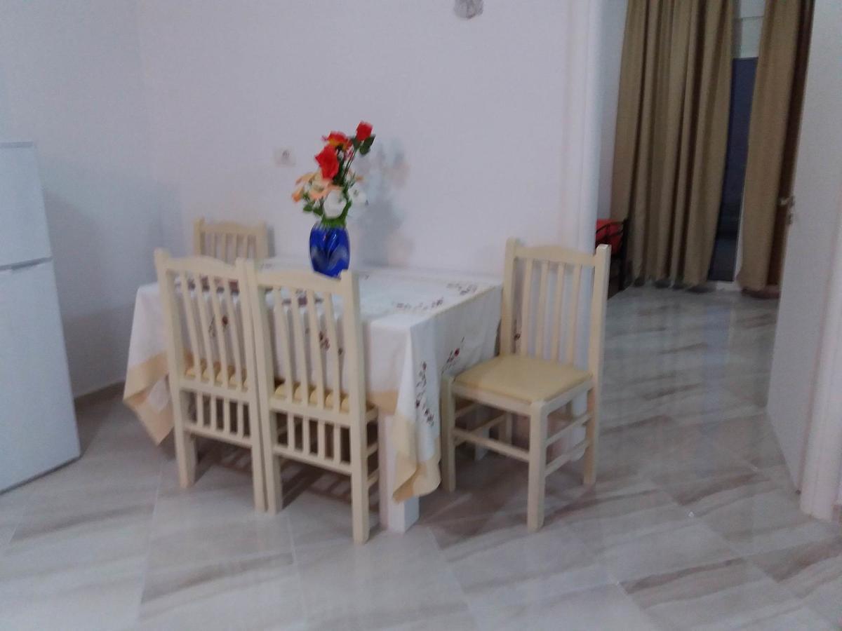 Zeta'S Apartments Sarandë Eksteriør billede