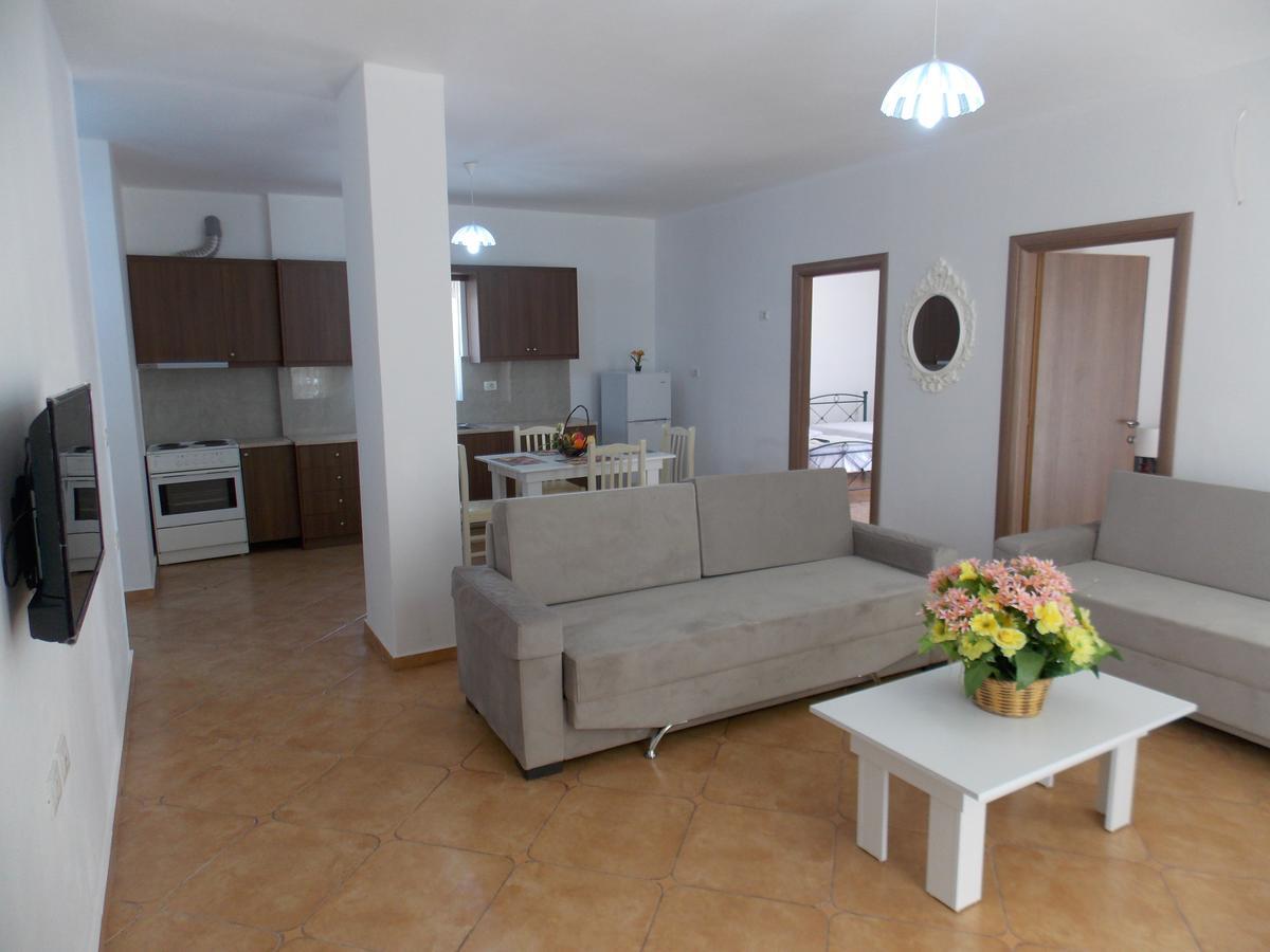Zeta'S Apartments Sarandë Eksteriør billede
