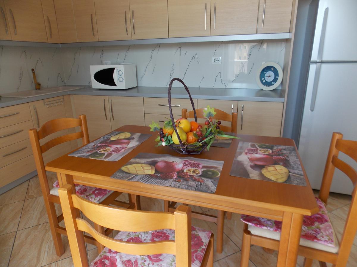 Zeta'S Apartments Sarandë Eksteriør billede