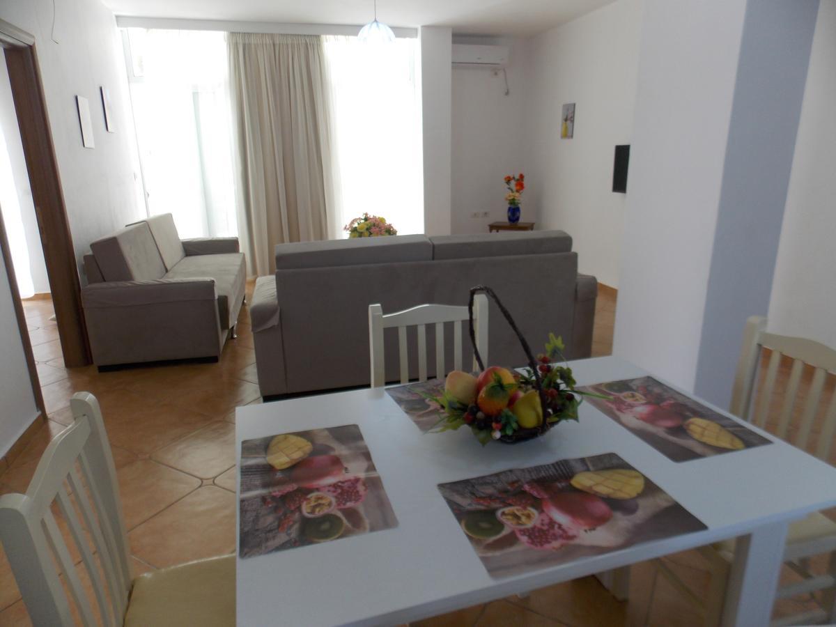 Zeta'S Apartments Sarandë Eksteriør billede