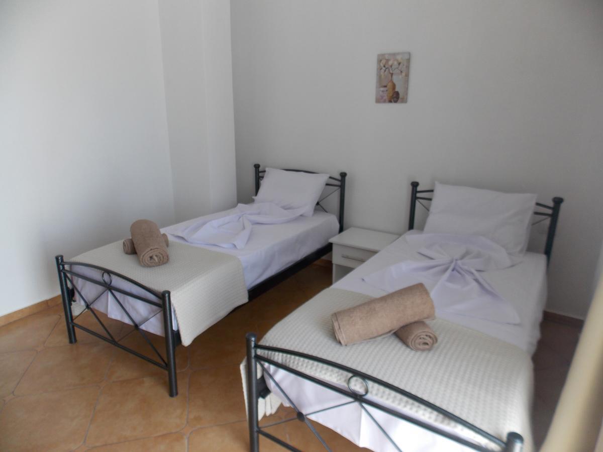 Zeta'S Apartments Sarandë Eksteriør billede